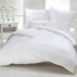 Mako-Satin Bettwäsche Set 155 x 220 cm uni weiß - Bettdecke und Kopfkissen Bezug aus atmungsaktiver Satin-Baumwolle - mehrteiliger Bettbezug ganzjährig verwendbar Mako-Satin Bettwäsche Set 155 x 220 cm uni weiß - Bettdecke und Kopfkissen Bezug aus atmungsaktiver Satin-Baumwolle - mehrteiliger Bettbezug ganzjährig verwendbar