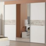 Schiebetürenschrank Kleiderschrank mit Spiegel 215328 3-türig 266 cm