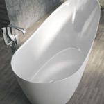 freistehende Badewanne aus Mineralguss 150,5x70x84 cm weiss Design CINQUE