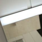 Ultrahell LED-Beleuchtung Lichtspiegel Badezimmerspiegel GS100N Wandspiegel Tageslichtweiß IP44 (50 x 70 cm)