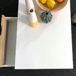 1PLUS moderner Design Couchtisch mit Zeitungsablage und Schublade, matt weiß Buche Dekor, 100 x 36,5 x 49,5 cm